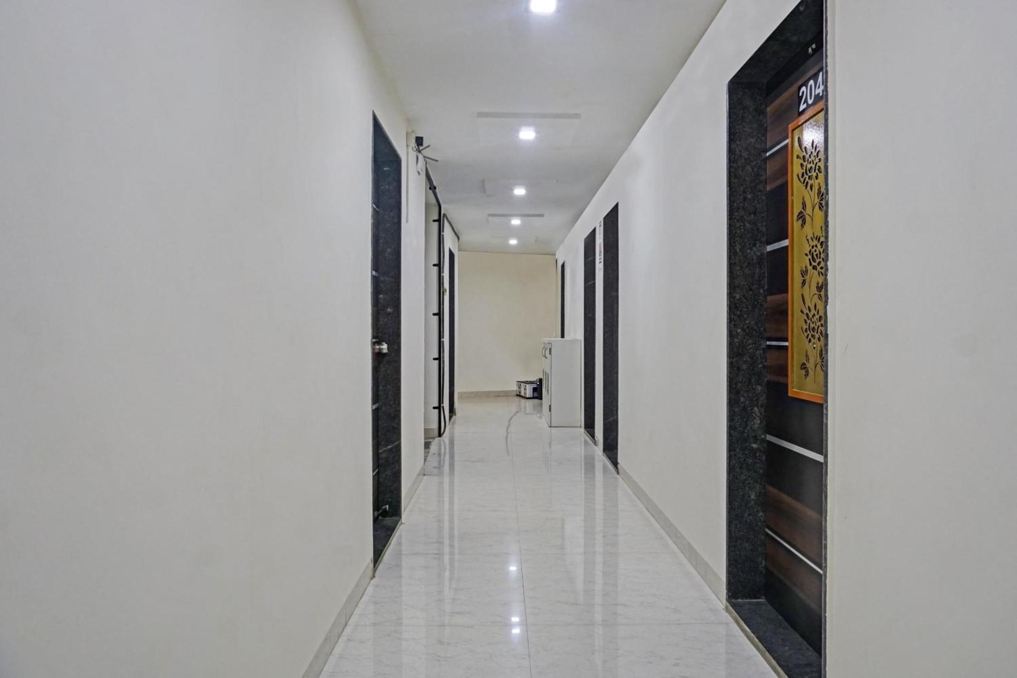 Hotel O Classic Square Pune Exterior foto