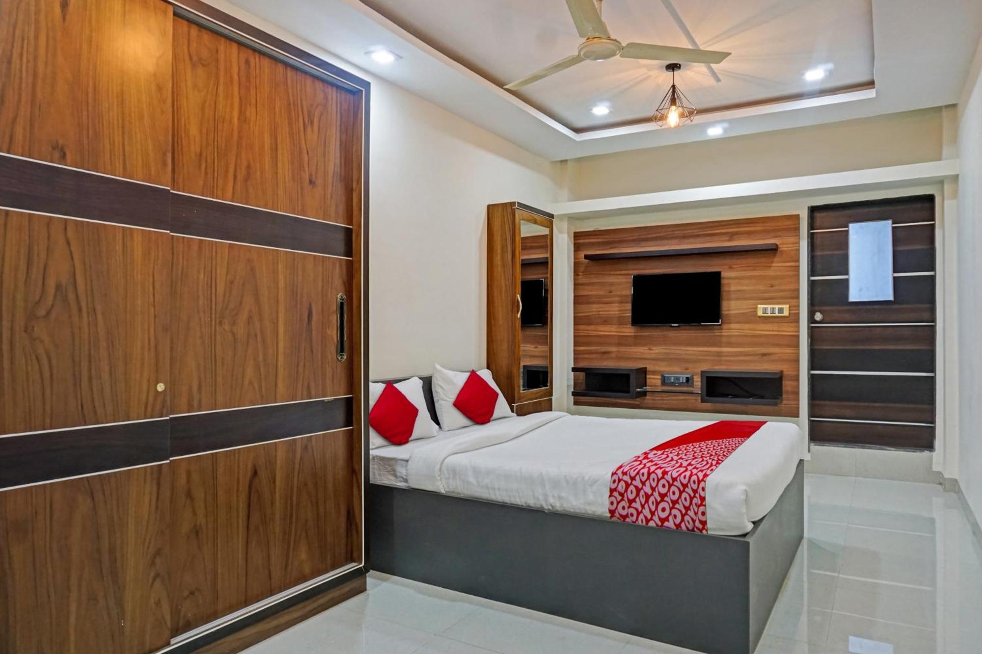 Hotel O Classic Square Pune Exterior foto